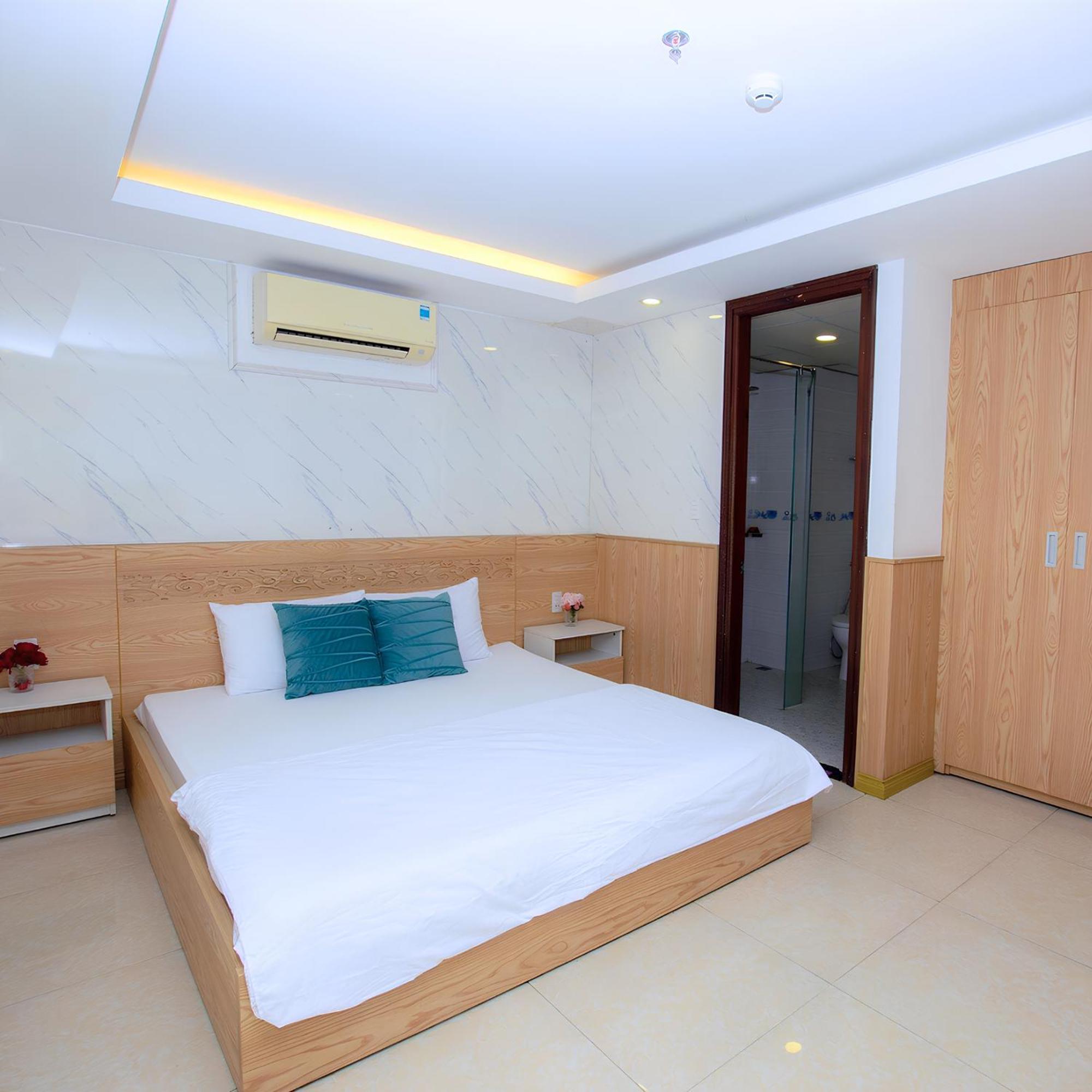 Nang Vang Hotel Nha Trang Exterior photo