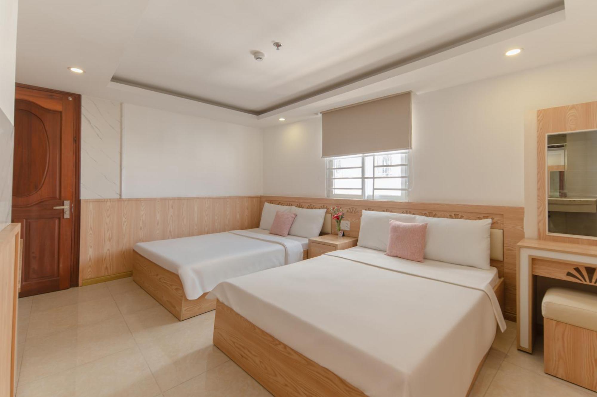Nang Vang Hotel Nha Trang Exterior photo