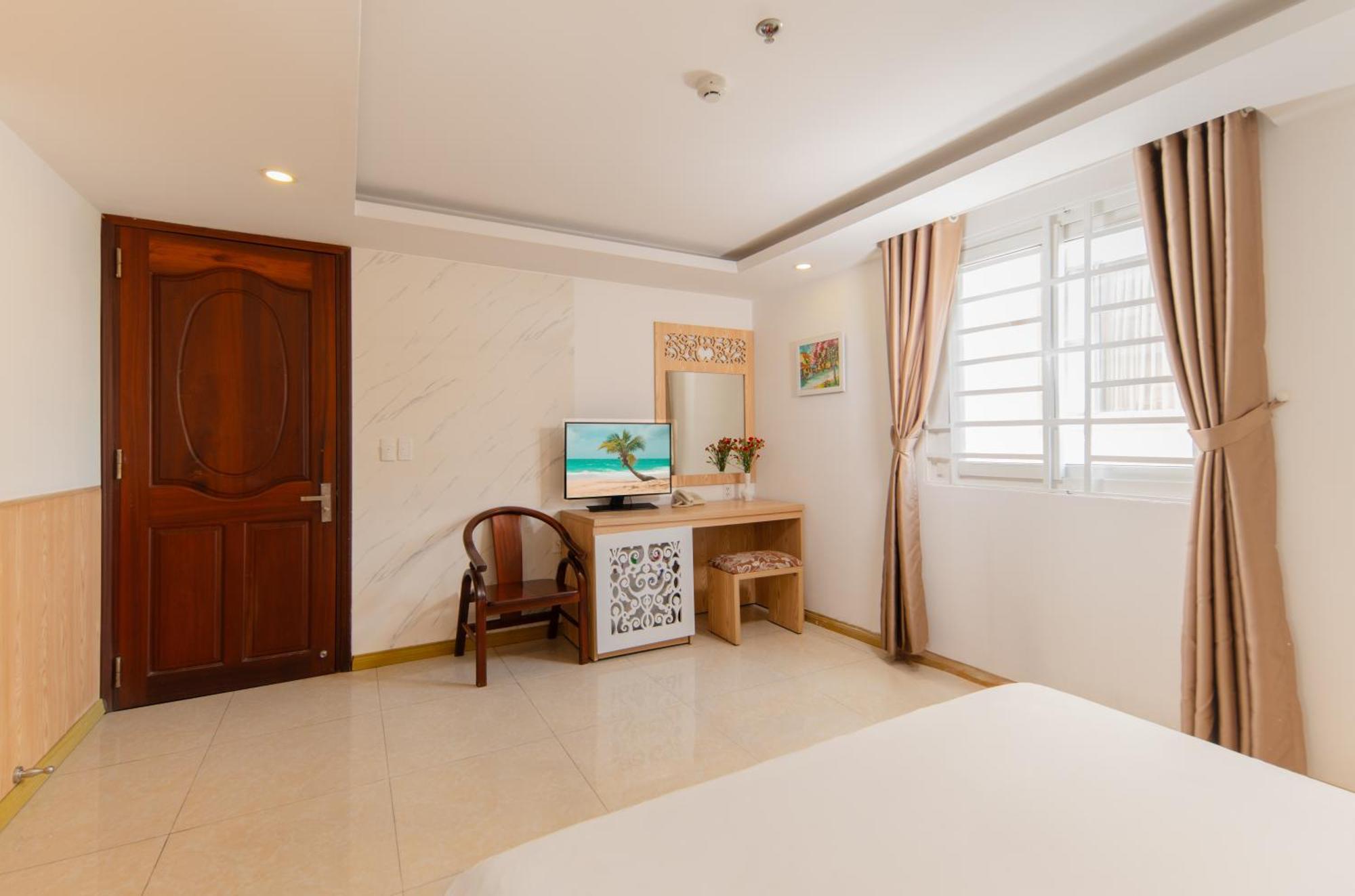 Nang Vang Hotel Nha Trang Exterior photo