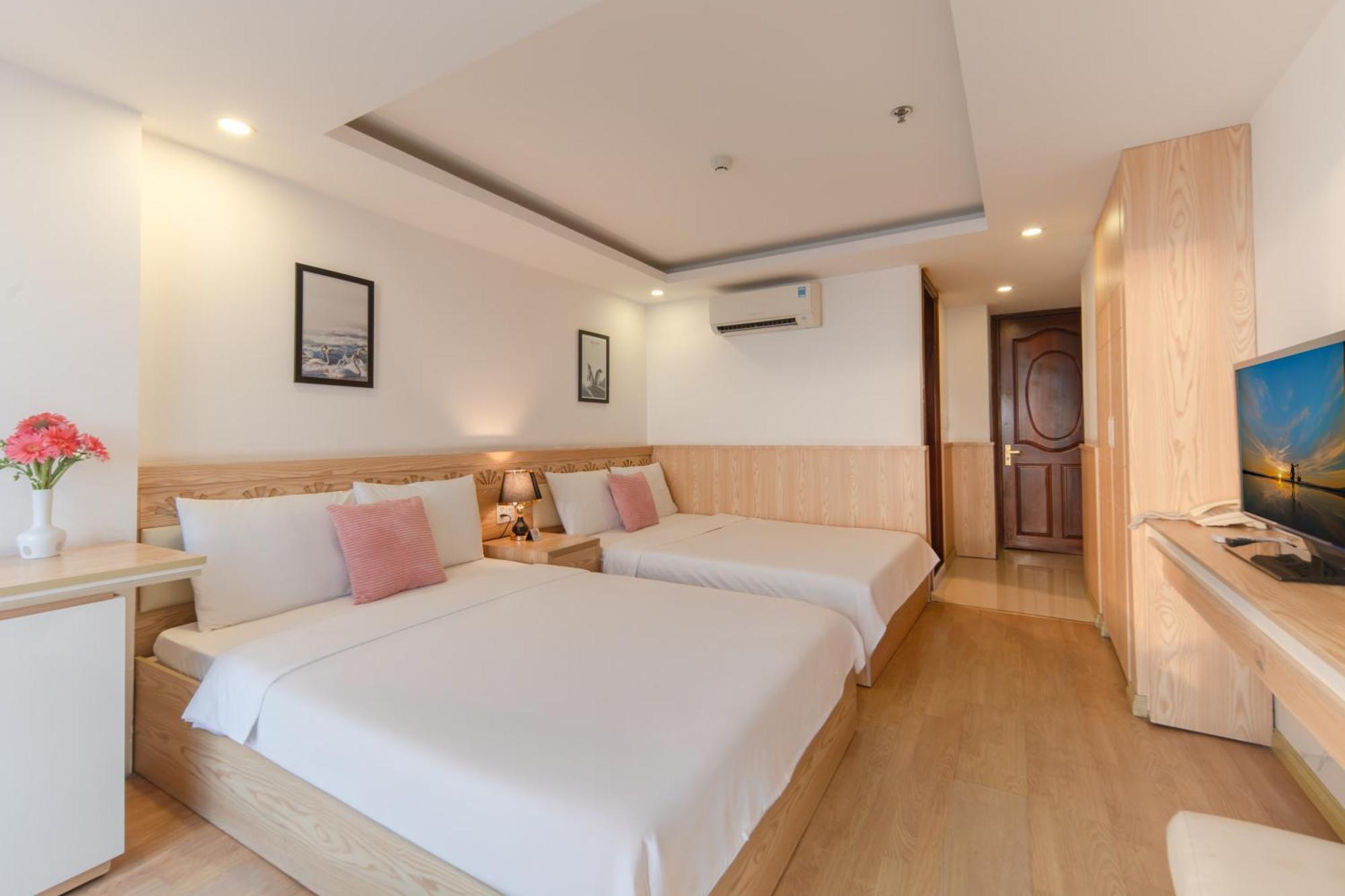 Nang Vang Hotel Nha Trang Exterior photo